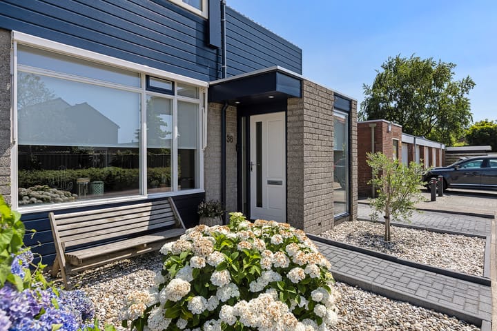 Hoekwoning te koop: Smidshorn 36, Bedum