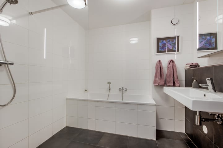 Tussenwoning te koop: Jac. P. Thijsselaan 13, Oegstgeest