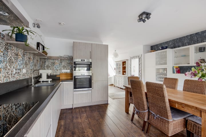 Tussenwoning te koop: Jac. P. Thijsselaan 13, Oegstgeest