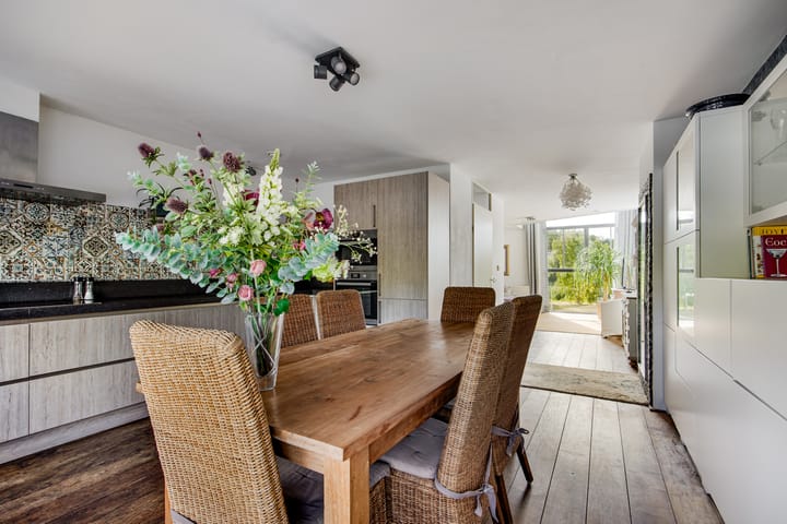 Tussenwoning te koop: Jac. P. Thijsselaan 13, Oegstgeest