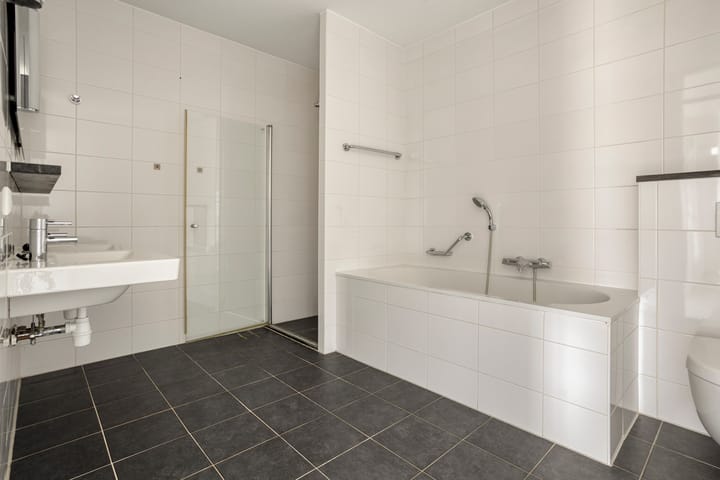 Appartement te koop: Bellevuelaan 273, Haarlem