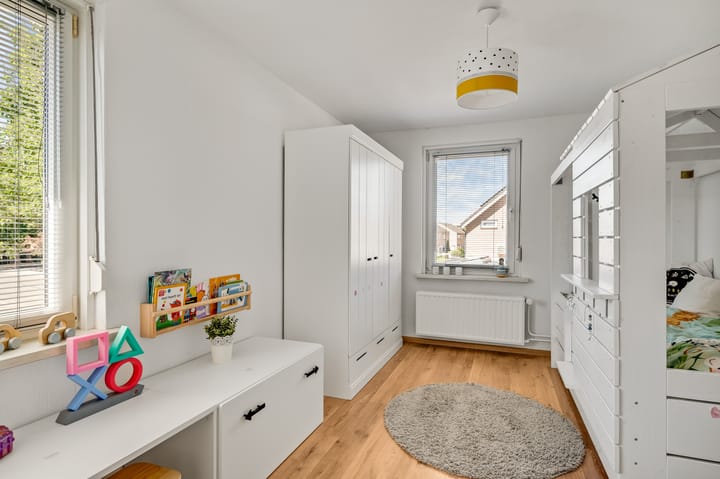 Twee-onder-één-kap te koop: Klingbemden 38, Brunssum