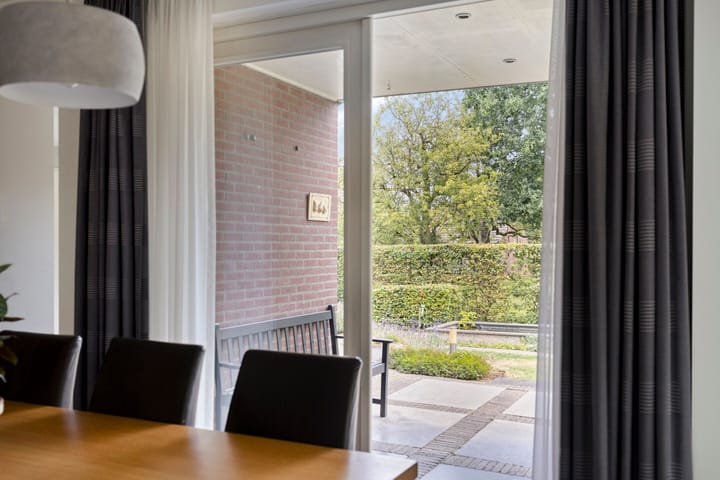 Vrijstaande woning te koop: Baarloseweg 2, Helden