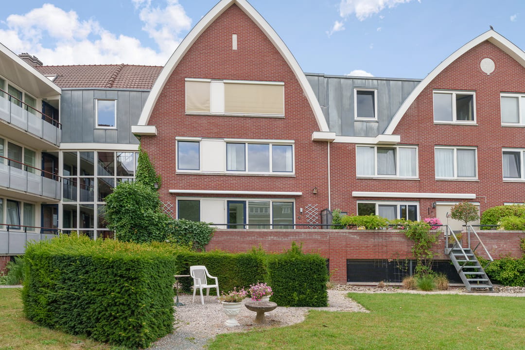 Photo 2 of Gijsbrecht van Nijenrodestraat 4