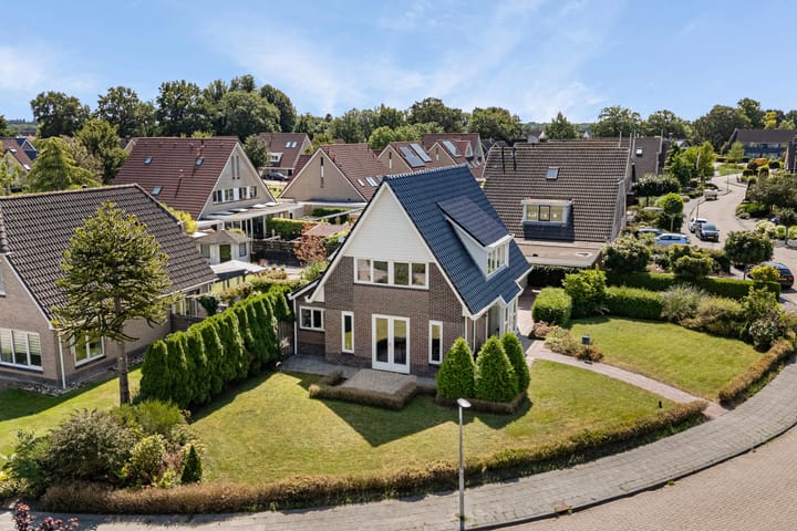 Foto 2 van Houtkampswyk 24