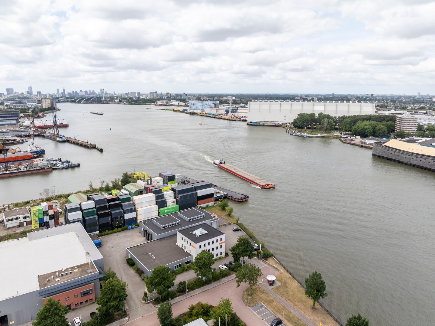 View photo 2 of Boelewerf 25