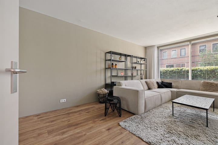 Tussenwoning te koop: Regent 4, Heerenveen