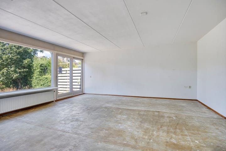 Tussenwoning te koop: Eidereend 43, Emmen