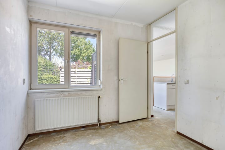 Tussenwoning te koop: Eidereend 43, Emmen