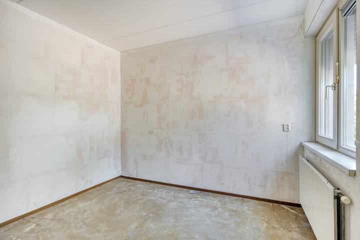 Tussenwoning te koop: Eidereend 43, Emmen