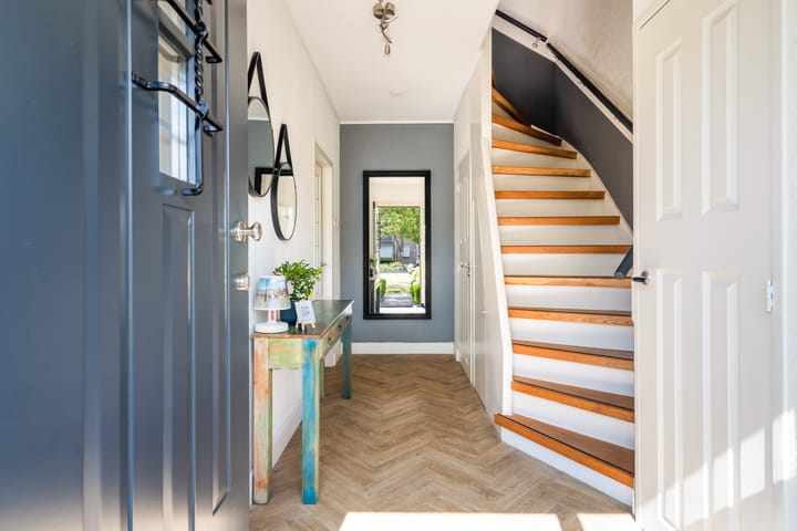 Tussenwoning te koop: Kastanjelaan 25, Dordrecht