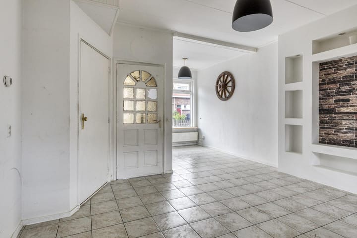 Tussenwoning te koop: Olmstraat 27, Breda
