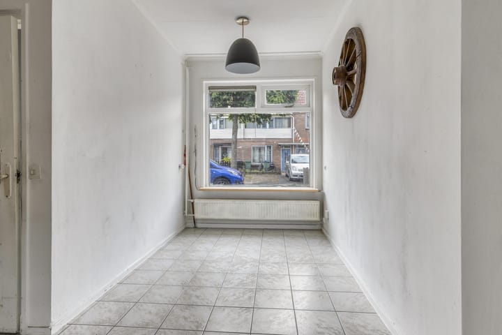 Tussenwoning te koop: Olmstraat 27, Breda