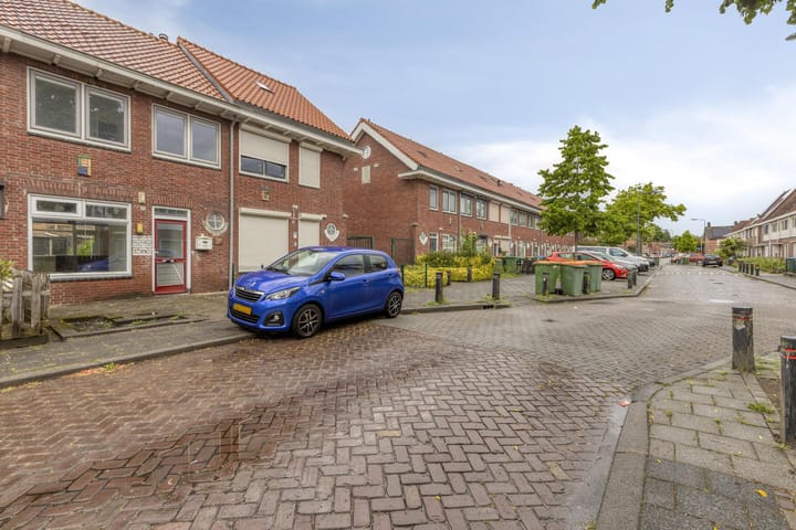 Tussenwoning te koop: Olmstraat 27, Breda
