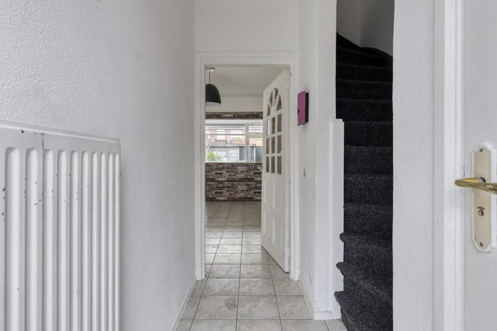 Tussenwoning te koop: Olmstraat 27, Breda