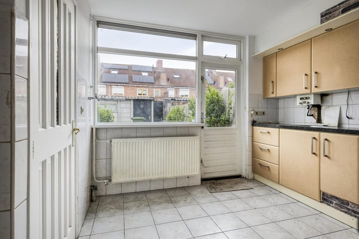 Tussenwoning te koop: Olmstraat 27, Breda