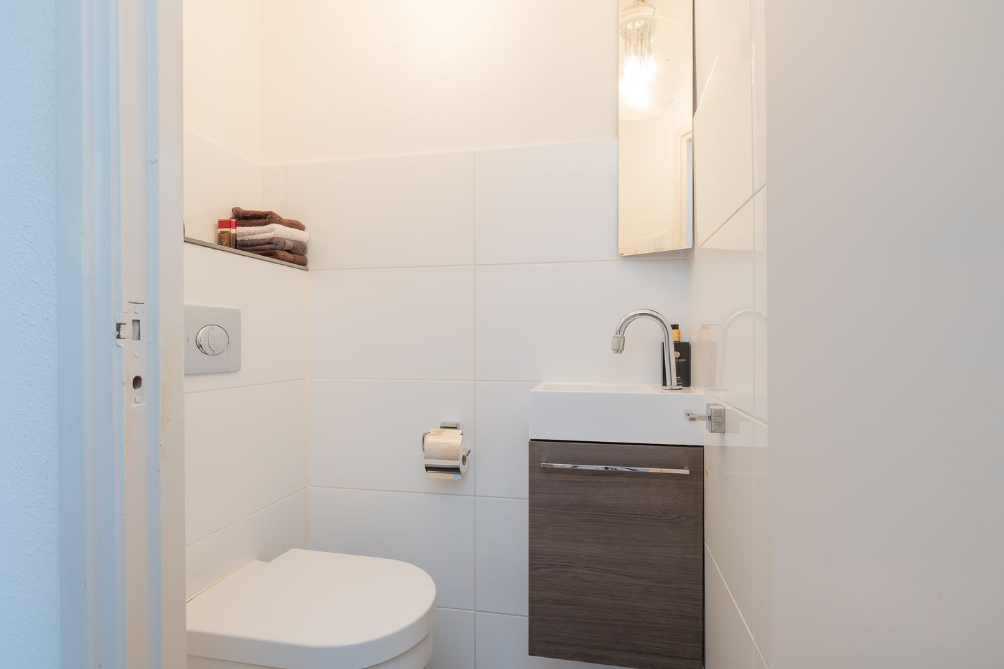 Photo 29 of Burgemeester van Alphenstraat 61-F42