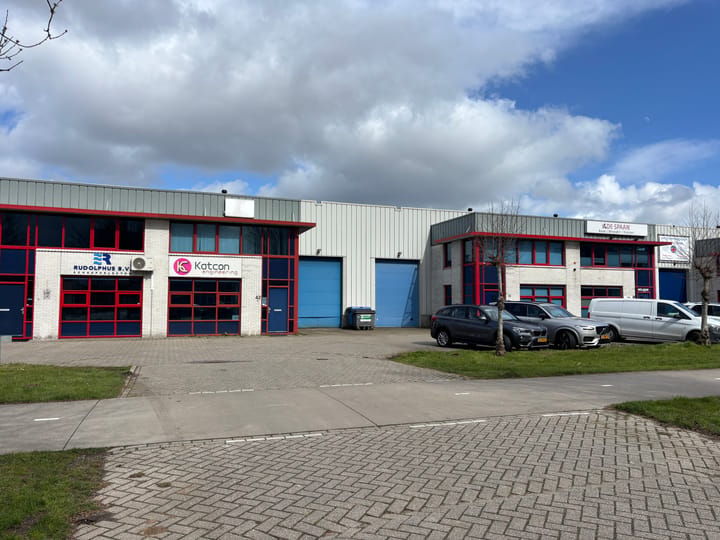 Impact 42, Duiven