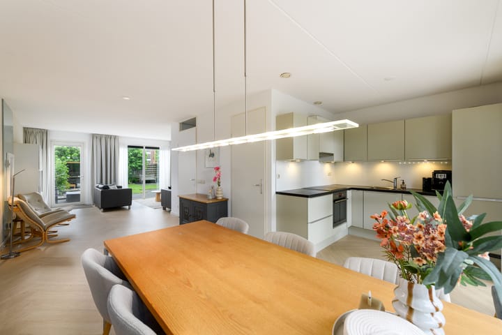 Hoekwoning te koop: Henriëtte Roland Holstweg 5, Heerenveen