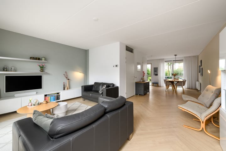 Hoekwoning te koop: Henriëtte Roland Holstweg 5, Heerenveen