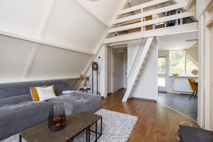 Hoekwoning te koop: Lange Zuiderweg 134-32, Voorthuizen