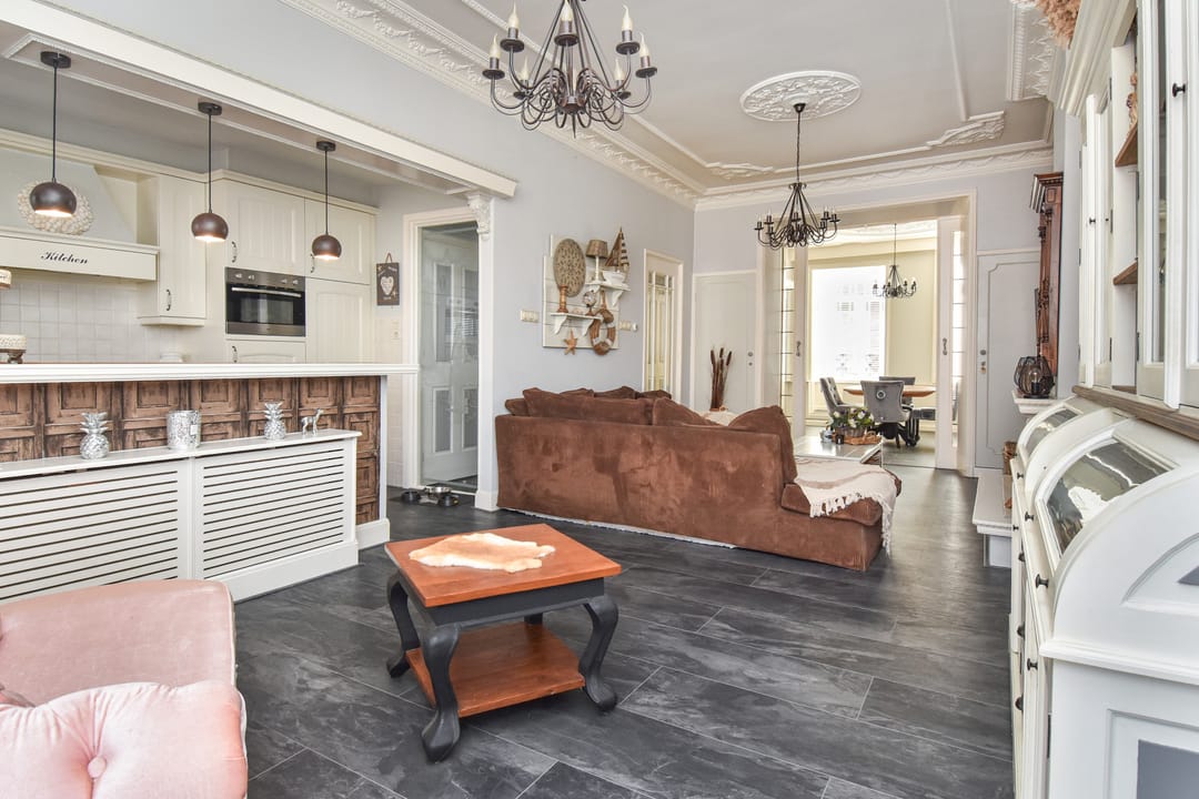 Photo 11 of Badhuisstraat 21