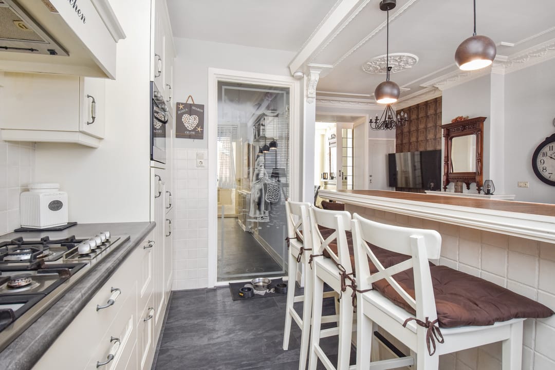 Photo 16 of Badhuisstraat 21