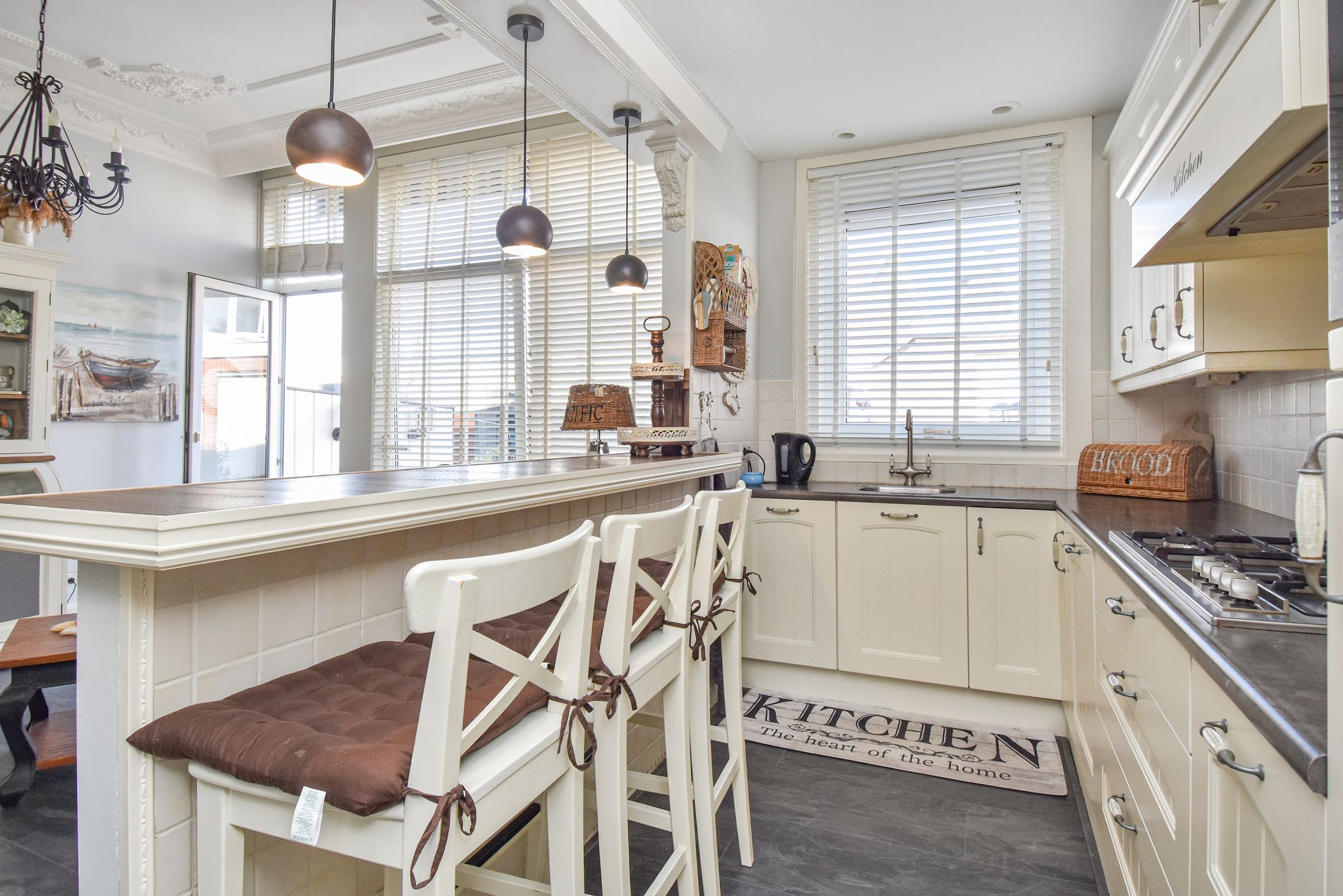 Photo 15 of Badhuisstraat 21