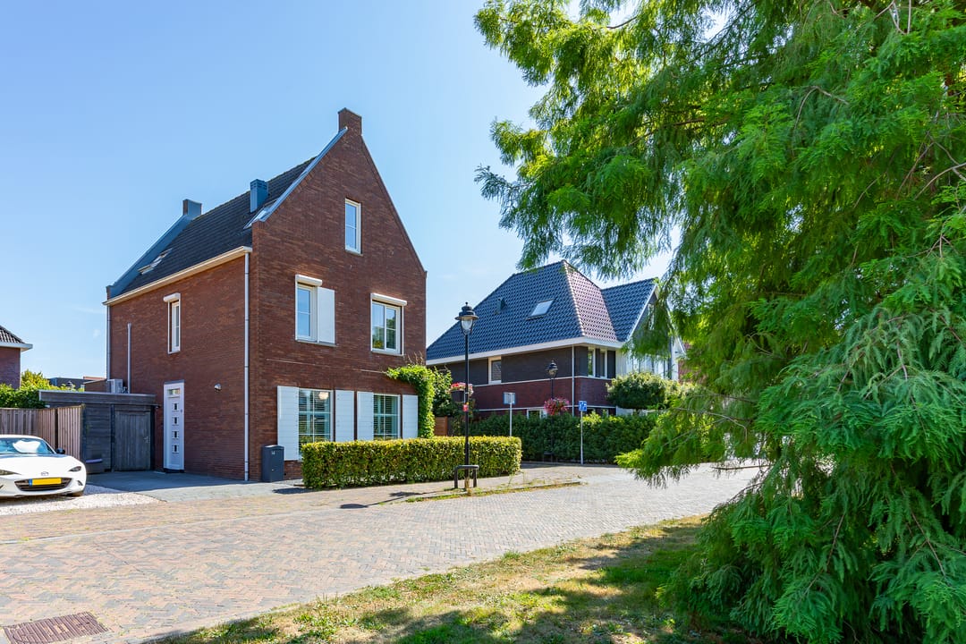 Foto 17 van Wilhelm Röntgenstraat 14