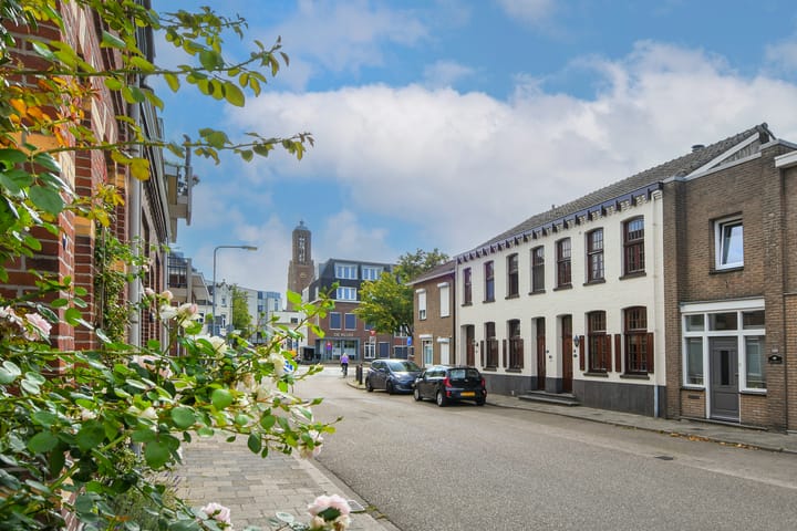 Tussenwoning te koop: Molenpoort 3, Weert