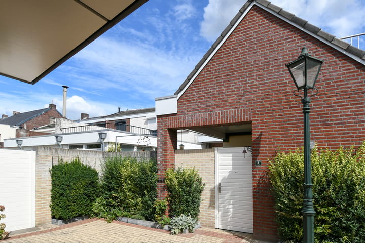 Tussenwoning te koop: Molenpoort 3, Weert