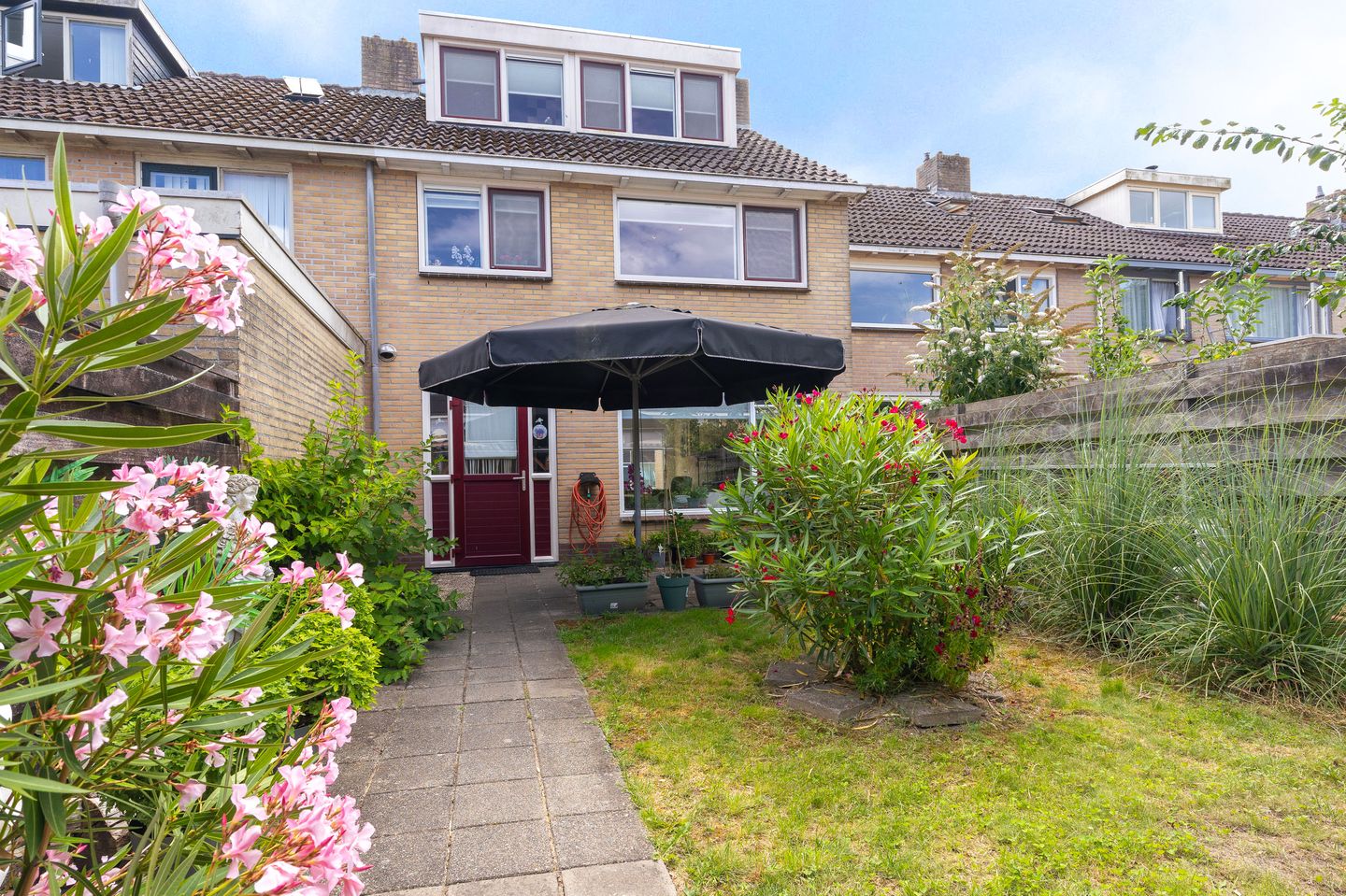 Photo 19 of Rose Luisantestraat 6