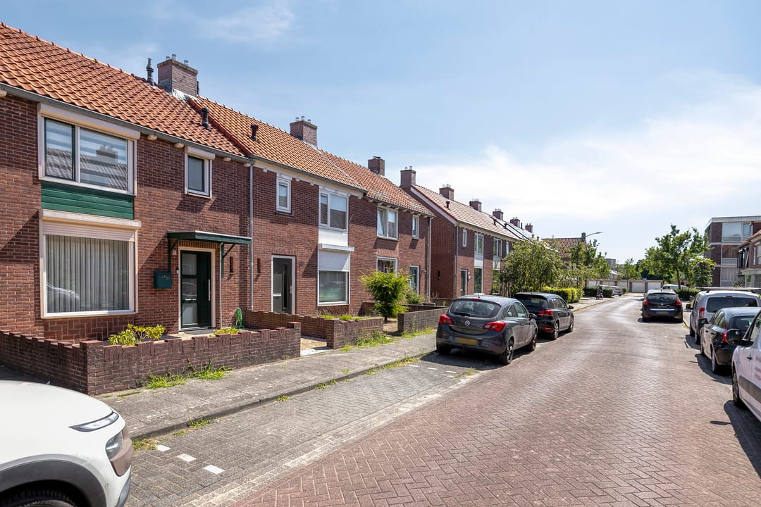 Photo 23 of Johannieterstraat 31