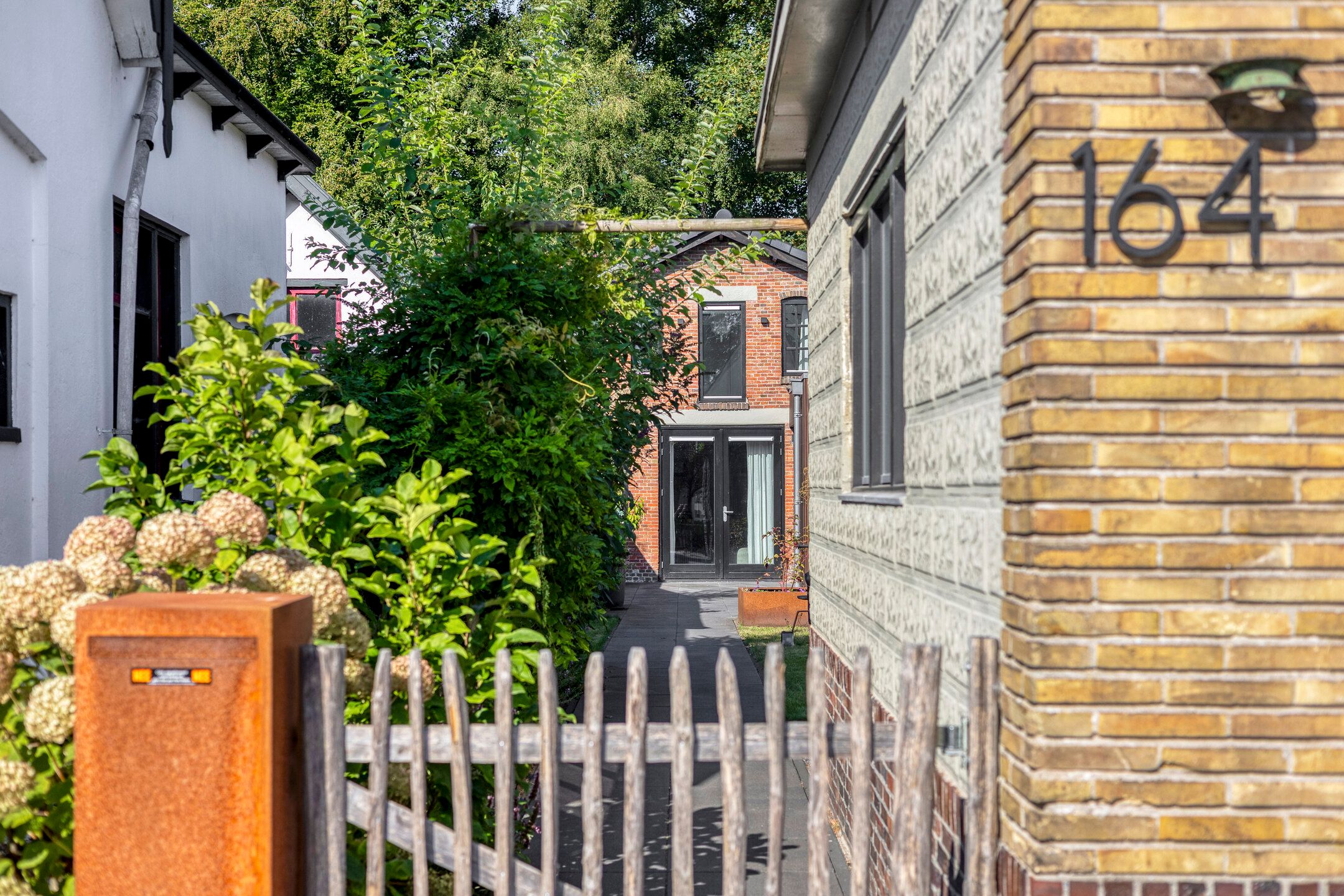 Photo 48 of Slochterstraat 164