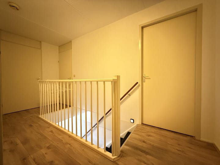 Tussenwoning te huur: Zuidewijn 16, Lelystad