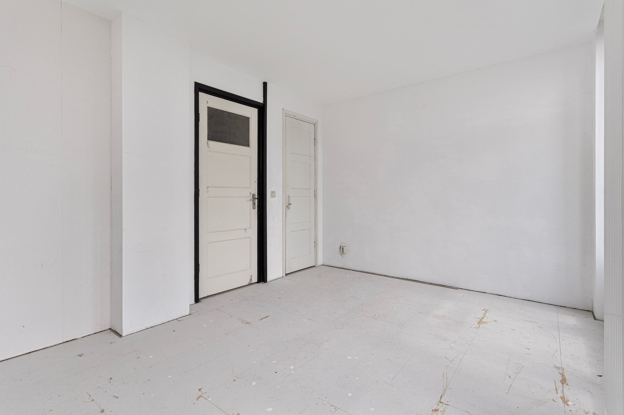 Photo 9 of Johannes van der Waalsstraat 6-2