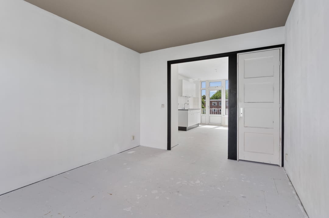 Photo 7 of Johannes van der Waalsstraat 6-2
