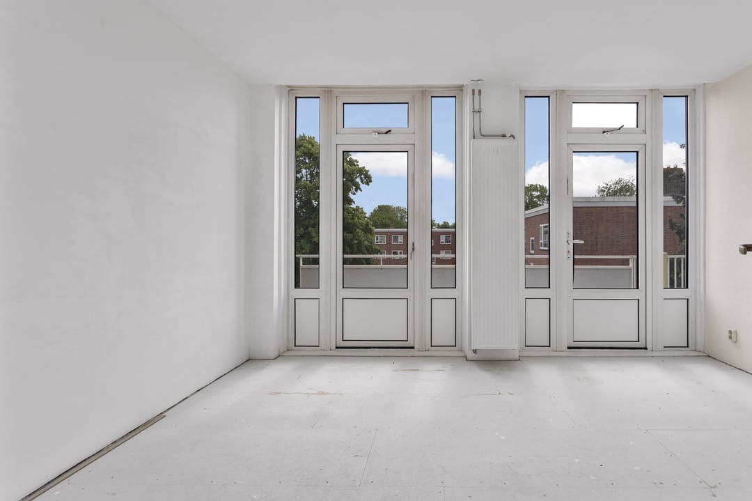 Photo 16 of Johannes van der Waalsstraat 6-2