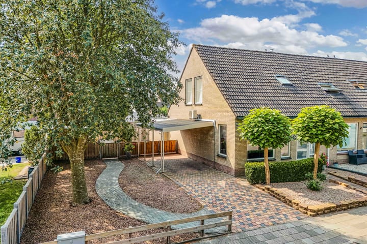 Hoekwoning te koop: De Ikebosker 44, Oudemirdum
