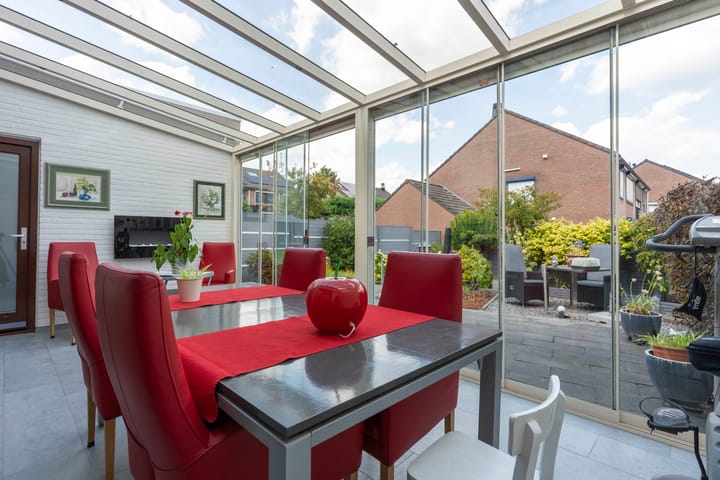 Tussenwoning te koop: Doverau 68, Kerkrade