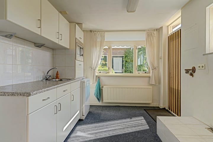 Twee-onder-één-kap te koop: Meester Merkxstraat 30, Arnhem