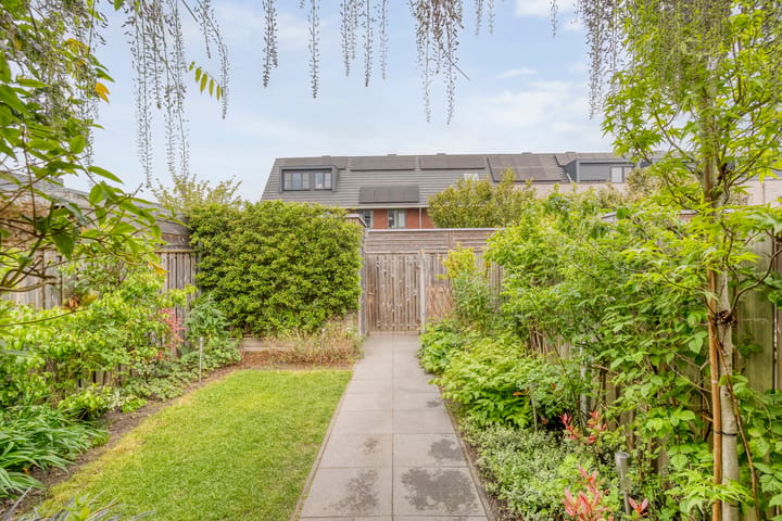 Tussenwoning te koop: Rondeelstraat 34, Zwolle