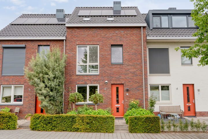 Tussenwoning te koop: Rondeelstraat 34, Zwolle