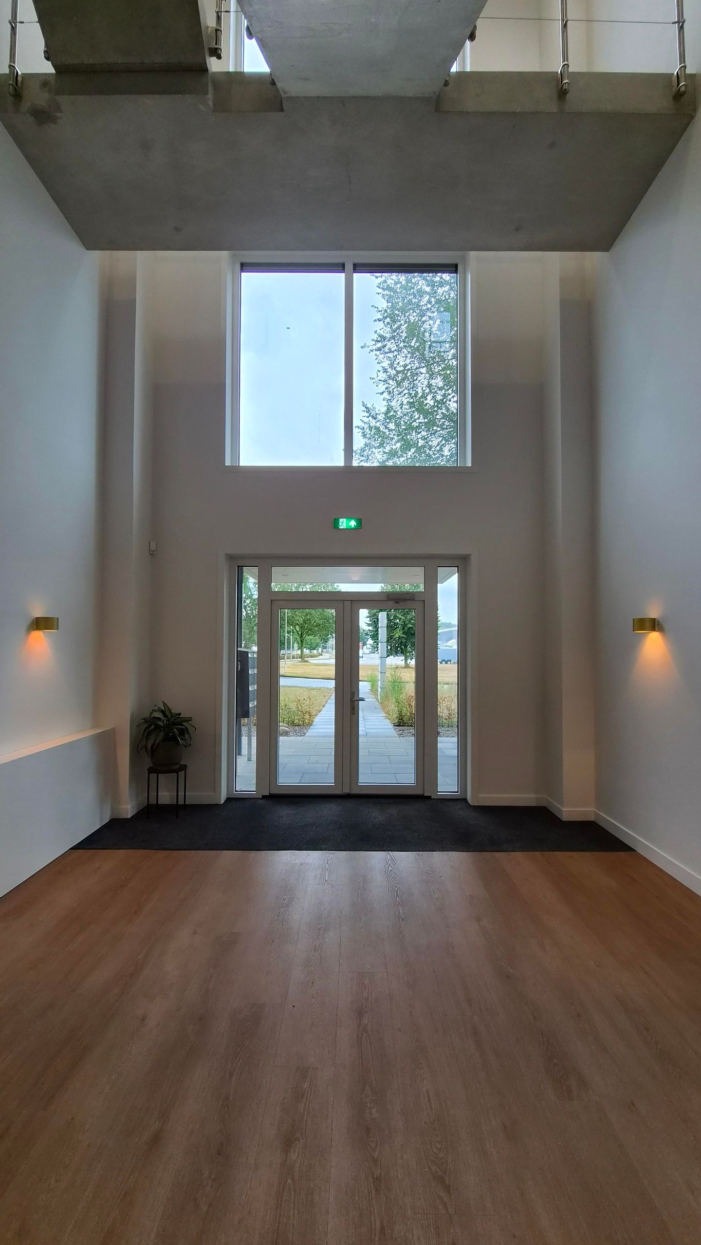 Bekijk foto 4 van Oeverlandenweg 2