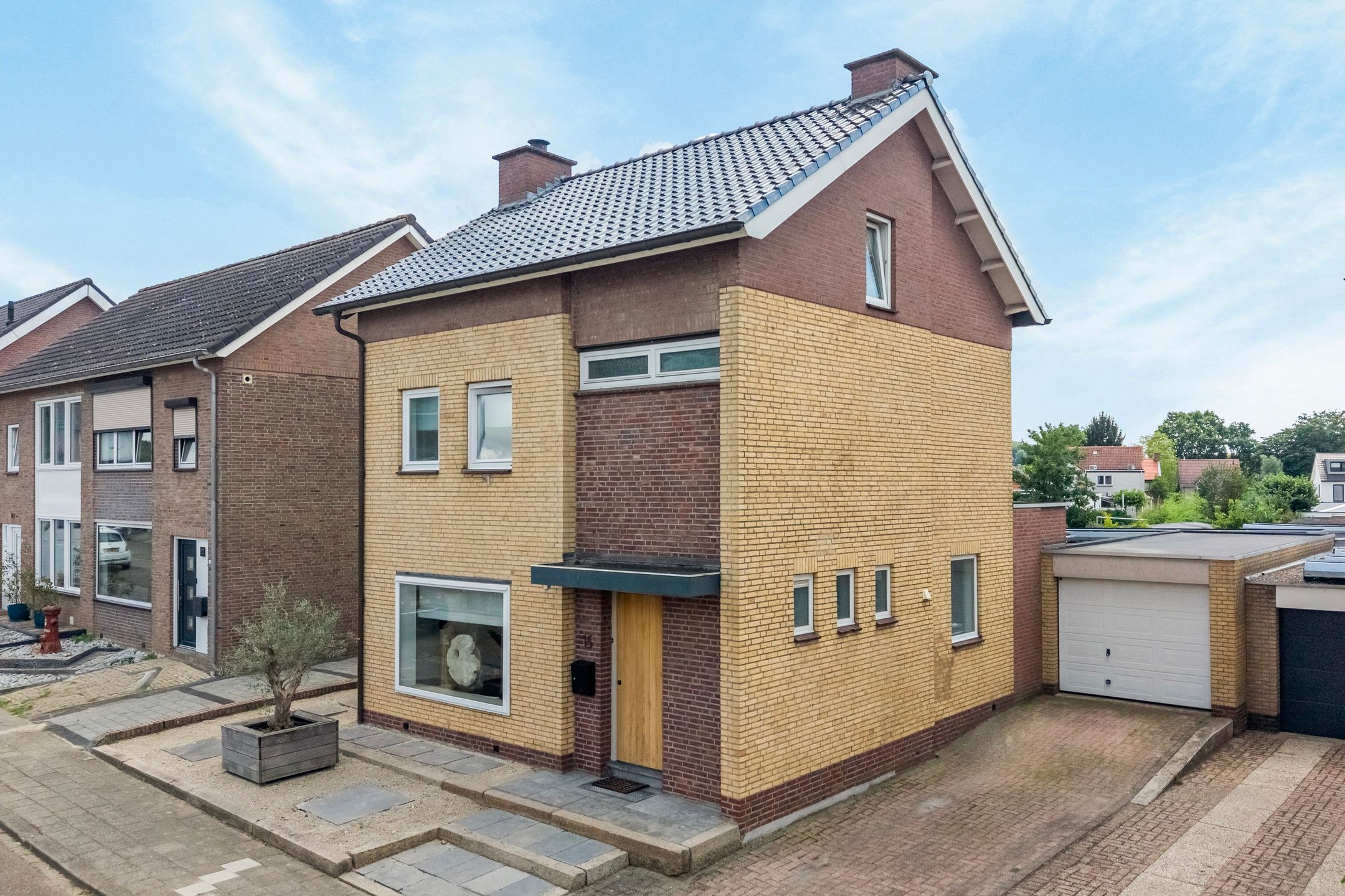 Photo 3 of Baron Conradstraat 15