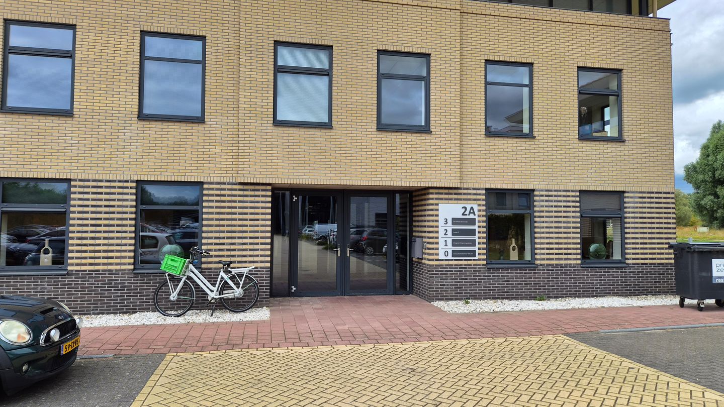 Bekijk foto 2 van Oostermeentherand 2-A