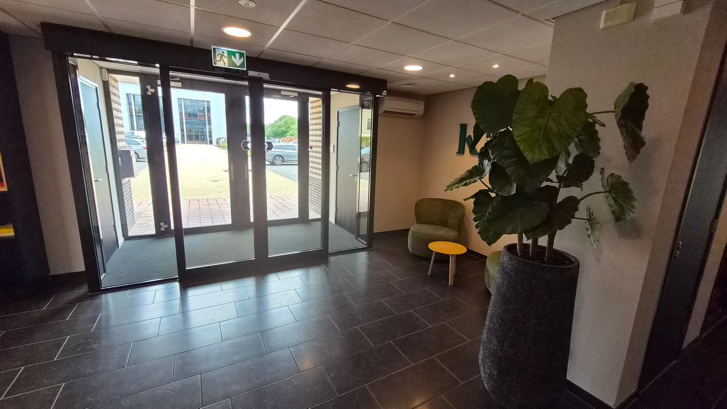 Bekijk foto 3 van Oostermeentherand 2-A