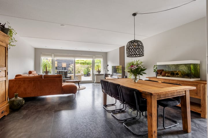 Hoekwoning te koop: Fruitlaan 71, Wateringen