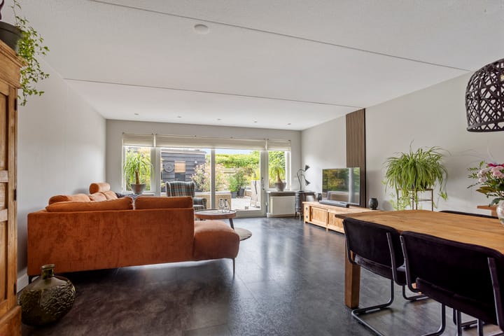 Hoekwoning te koop: Fruitlaan 71, Wateringen
