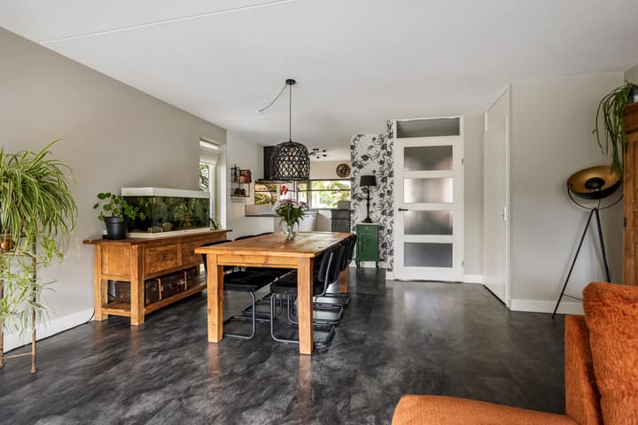 Hoekwoning te koop: Fruitlaan 71, Wateringen